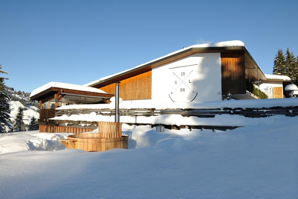 Saanewald Lodge Saanenmöser Esterno foto