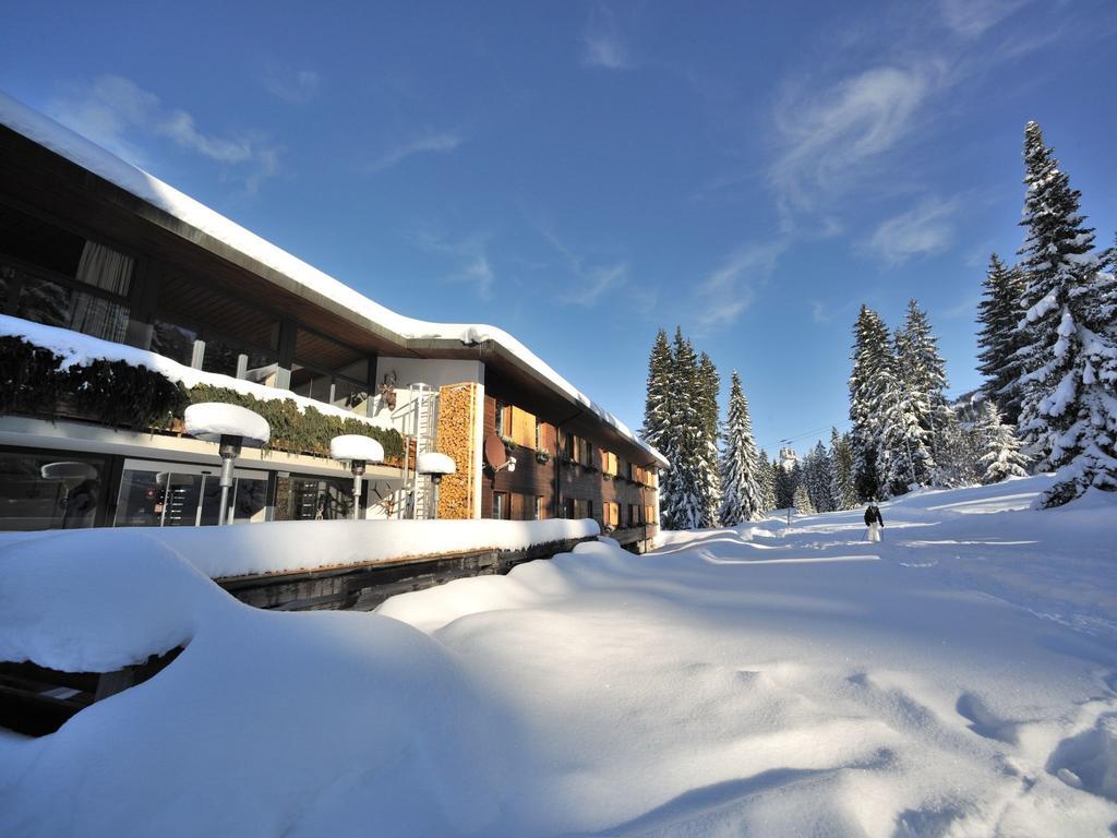 Saanewald Lodge Saanenmöser Esterno foto